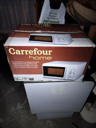 Microondas 20 litros Bluesky de segunda mano por 28 EUR en Los Dolores en  WALLAPOP