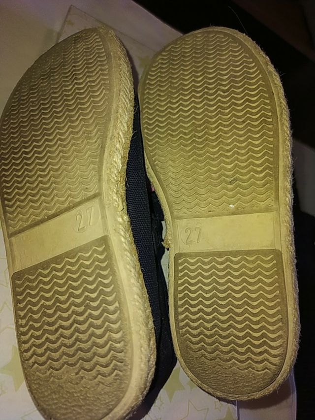 Merceditas  talla 27 niña