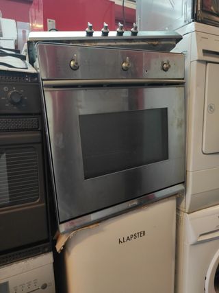 Horno Smeg de segunda mano por 60 EUR en Barcelona en WALLAPOP