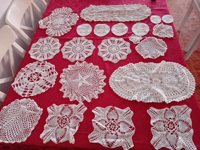 21 centros ganchillo de hilo.28€ todos.