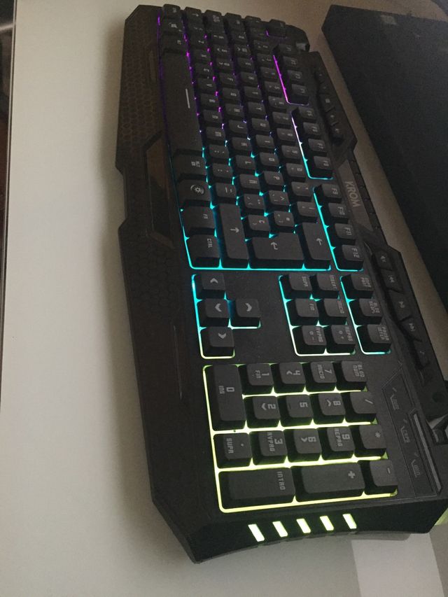 CASCOS KROM STEREO RGB GAMING