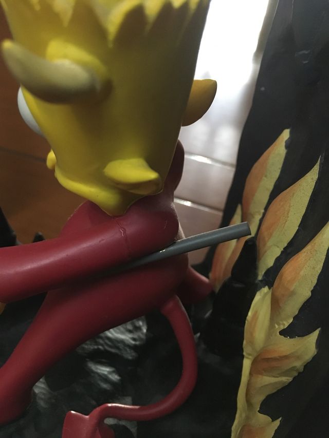 Sujetalibros simpson