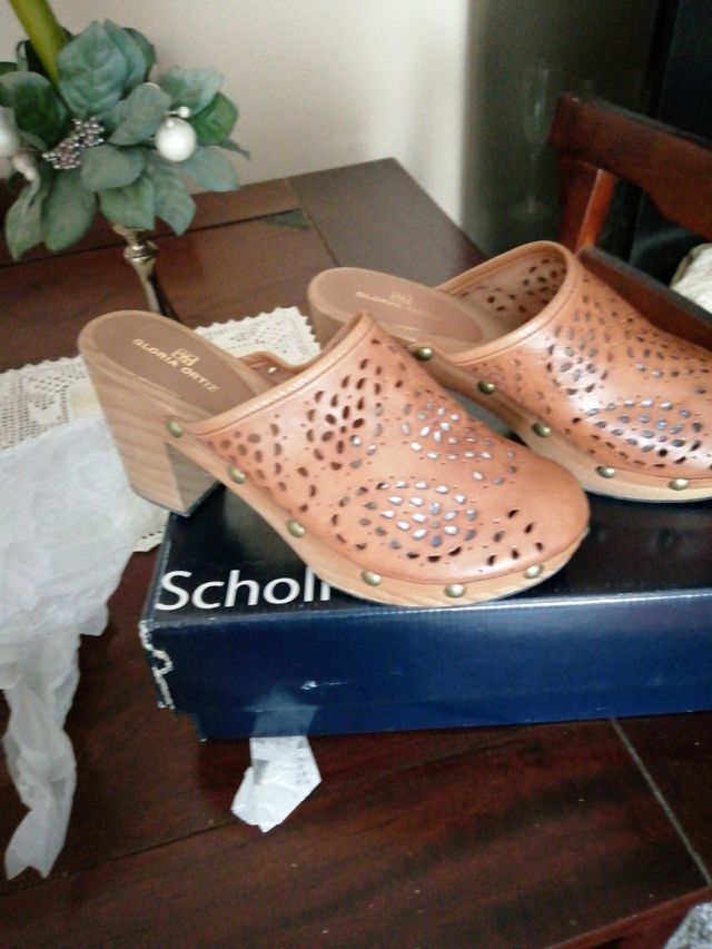 zuecos gloria ortiz 1 puesta