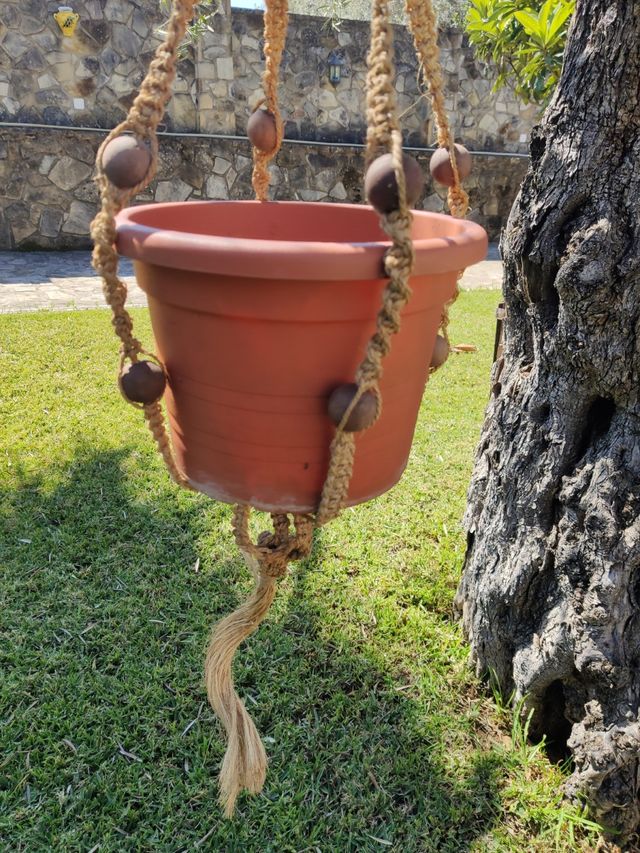 Macetero de macramé  / Decoración