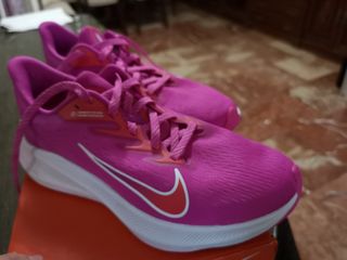 Nike Air Zoom Winflo 7 Mujer Rosas de segunda mano por 50 EUR en Córdoba en  WALLAPOP