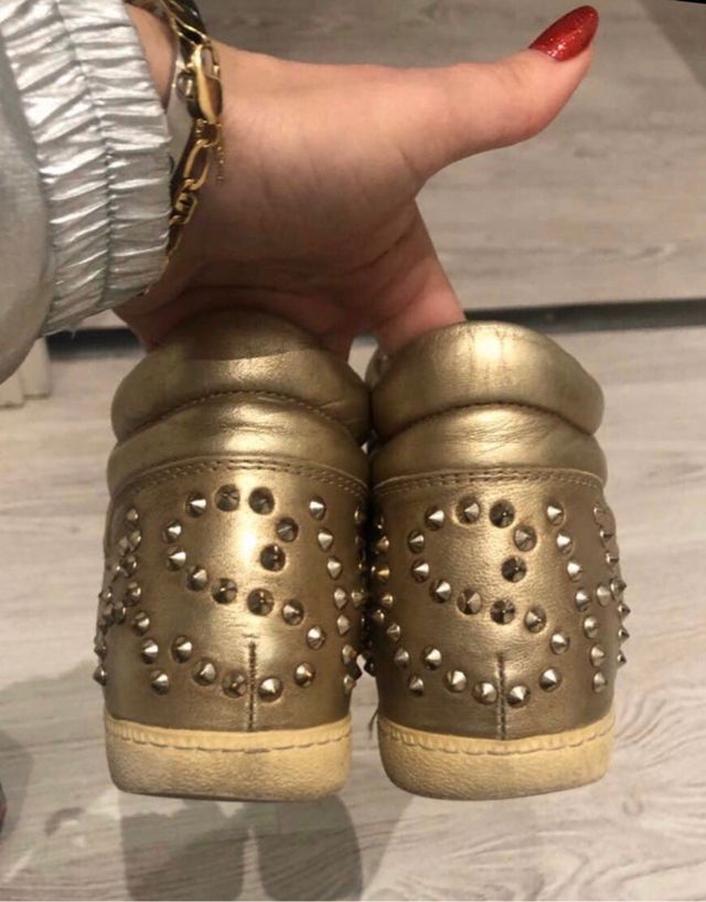 Bambas de piel doradas marca ASH T37