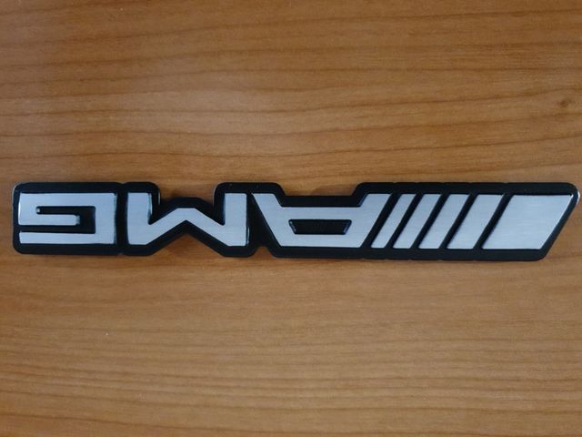 EMBLEMA METAL AMG NUEVO