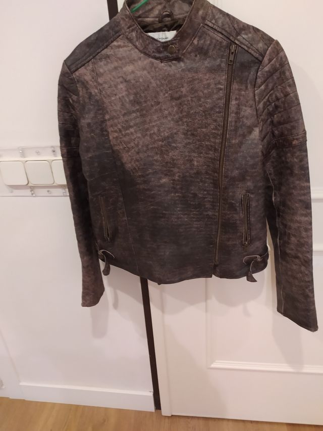 Chupa de cuero mujer