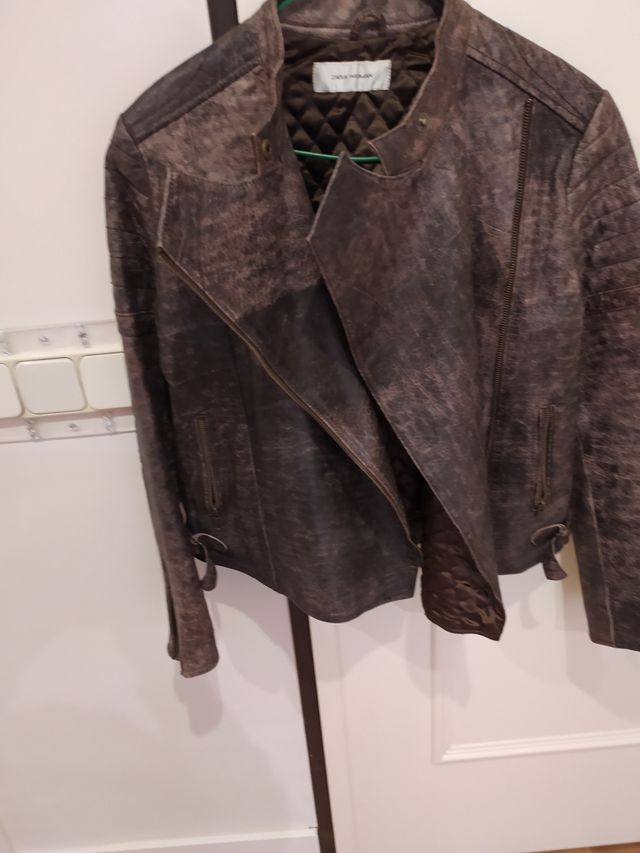 Chupa de cuero mujer