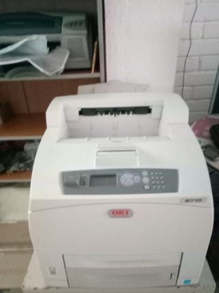 Impresora Laser Monocromo Oki B710 de segunda mano por 100 EUR en Málaga en  WALLAPOP
