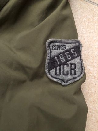 Chaquetón parka verde niño Benetton talla 7-8 años de segunda mano por 20  EUR en Villacadima en WALLAPOP