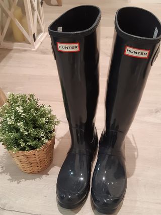 Botas altas negras de segunda mano en Irun en WALLAPOP