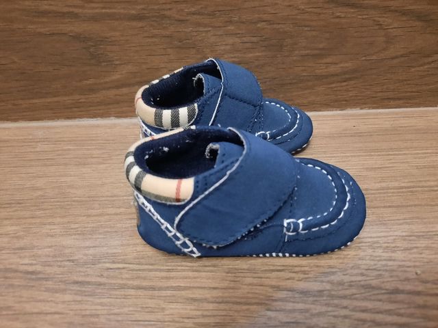 Zapatos bebe niño