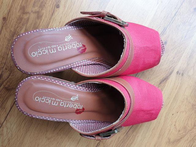 Sandalias Zuecos rojos con plataforma