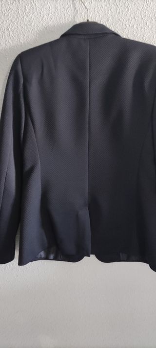 Blazer mujer. Talla S. Sfera de segunda mano por 8 EUR en Almería en  WALLAPOP