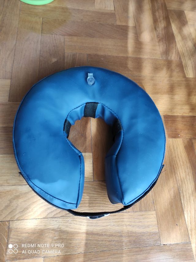 Cuello protector hinchable para mascotas