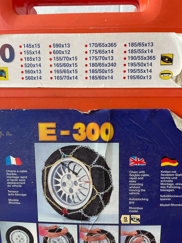 Cadenas para la nieve, para turismo.