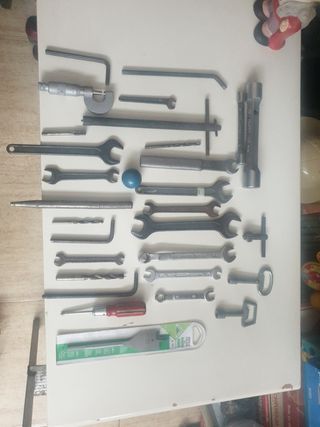 Lote 30 piezas d herramientas,acesa,palmera,gedore de segunda mano por 1  EUR en La Papiola en WALLAPOP