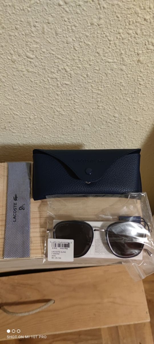 gafas de sol lacoste