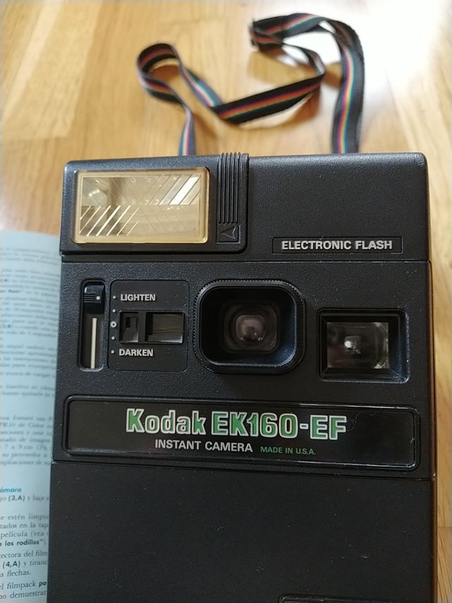 Cámara instantánea original Kodak EK160-F.