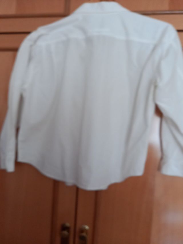 camisa blanca bordada
