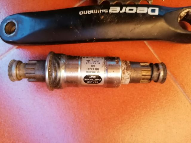 pédalier y viela de 68 Shimano