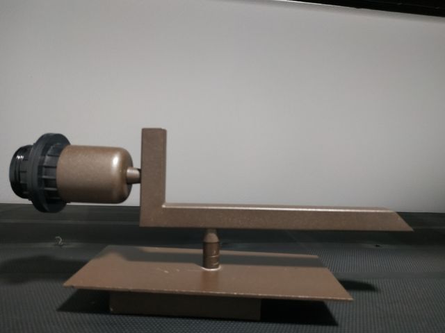 apliques forja pintada en marrón o madera pintada