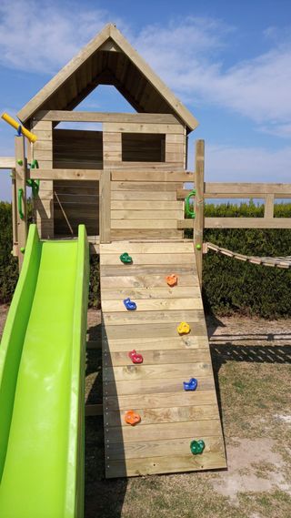 PARQUE INFANTIL INSTALADO EN TU JARDÍN