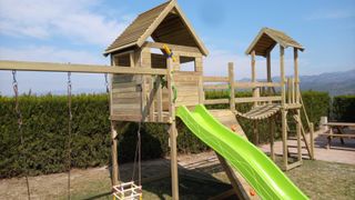 PARQUE INFANTIL INSTALADO EN TU JARDÍN