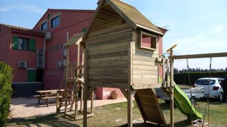PARQUE INFANTIL INSTALADO EN TU JARDÍN