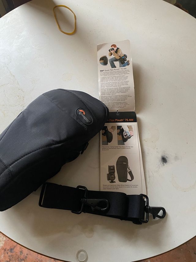 Funda Lowepro SF Quick Flex Pouch 75AW