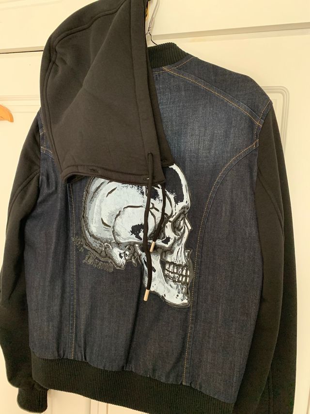 Cazadora vaquera mixta con mangas de abrigo