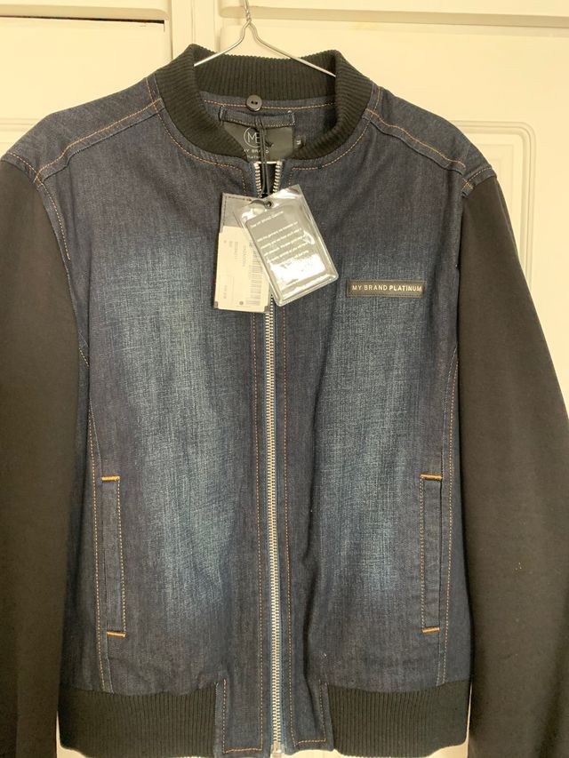 Cazadora vaquera mixta con mangas de abrigo