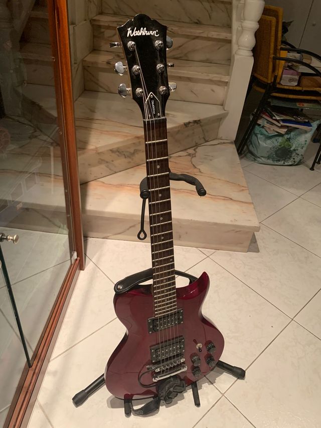 Guitarra eléctrica Washburn