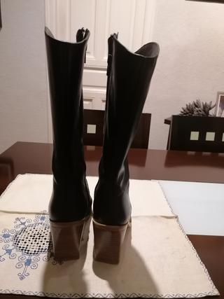 Botas Camperas de segunda mano por 25 EUR en Madrid en WALLAPOP