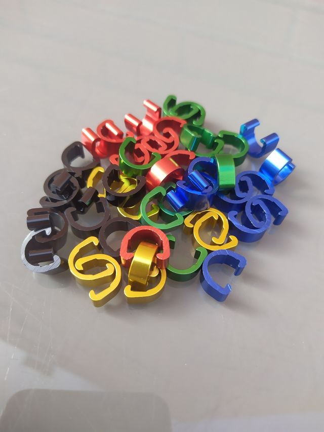 Grapas sujetacables para cuadros de bici. NUEVOS.