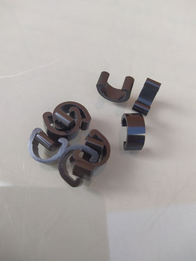 Grapas sujetacables para cuadros de bici. NUEVOS.