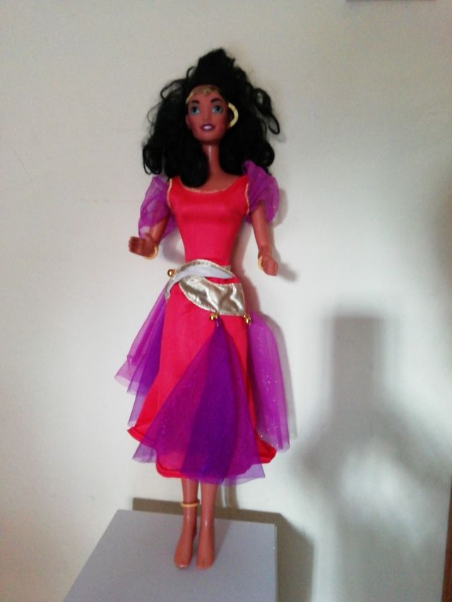 Esmeralda de Mattel XL