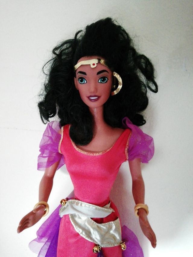 Esmeralda de Mattel XL