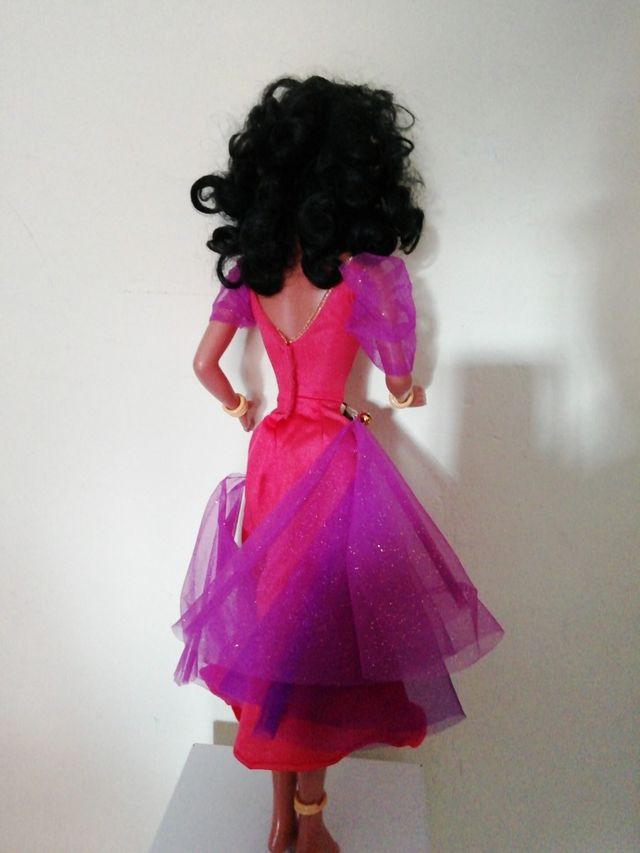 Esmeralda de Mattel XL