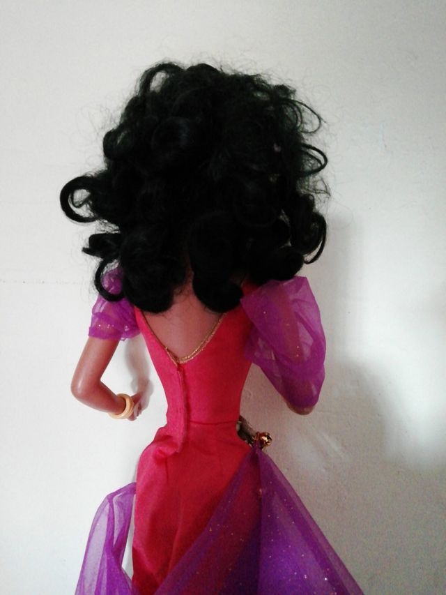 Esmeralda de Mattel XL