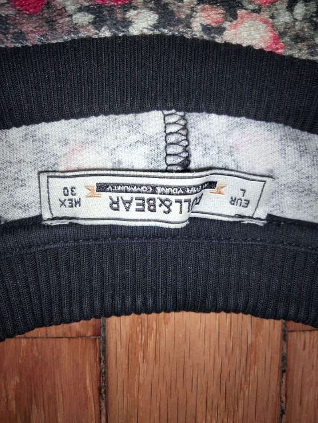 sudadera pull and bear talla L