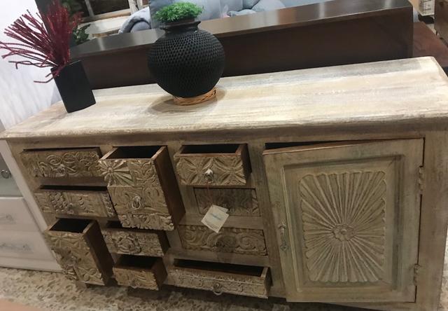 APARADOR DE LA INDIA - MUEBLES IZQUIERDO - NUEVO de segunda mano en La