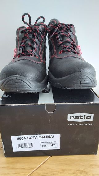 Botas de seguridad de segunda mano por 15 EUR en Busturia en WALLAPOP