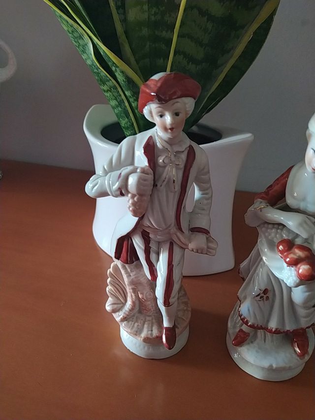 Pareja figuras vintage