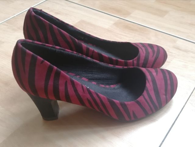 Zapatos N° 38. 