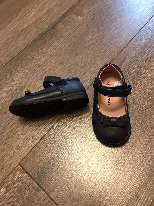 Merceditas talla 20 azul marino