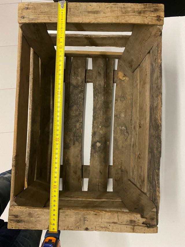 Cajas de madera maciza antiguas 