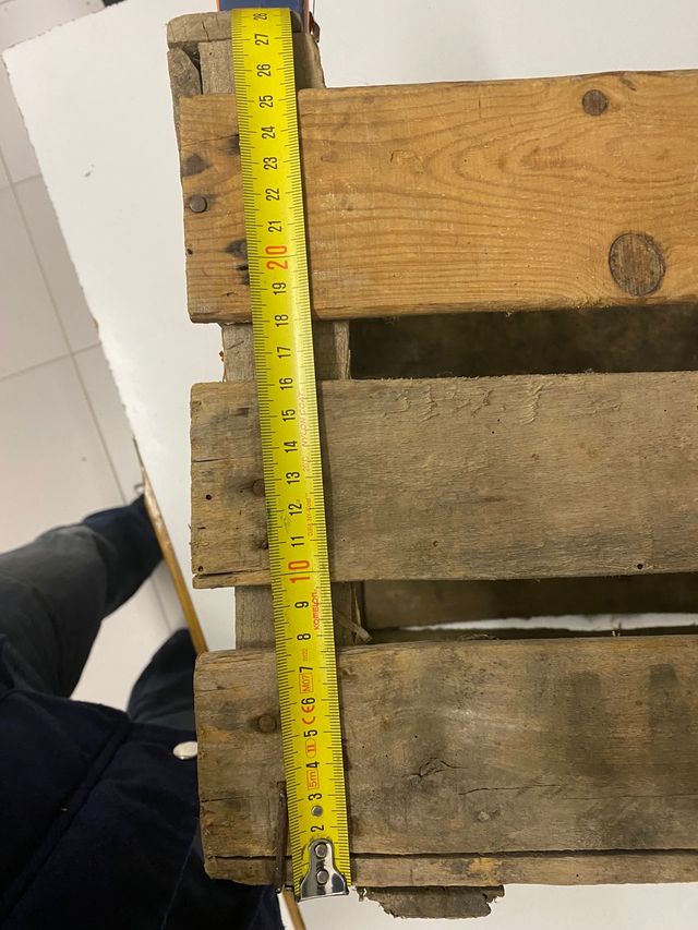 Cajas de madera maciza antiguas 