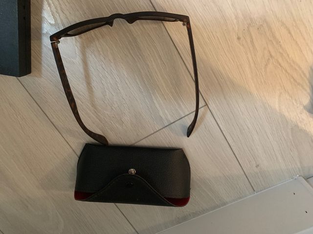 Gafas de sol a estrenar 